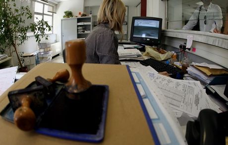 Απάτη με πιστοποιητικά ασφαλιστικής ενημερότητας του ΙΚΑ - Media