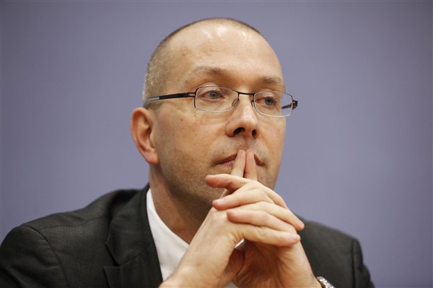 Νομικά αδύνατη η αναδιάρθρωση του ελληνικού χρέους λέει η ΕΚΤ - Media