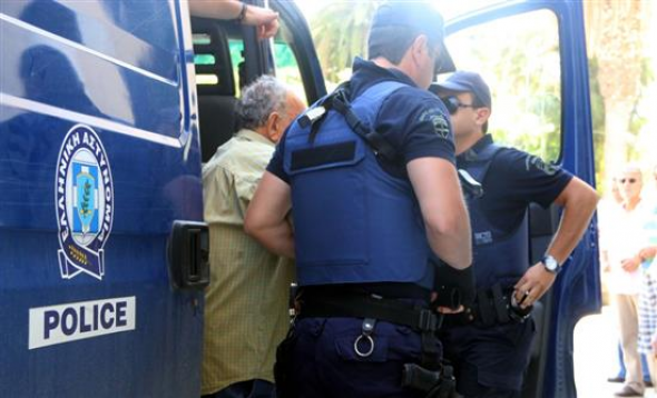 Προφυλακιστέος ο παιδοκτόνος του Άστρους - Media