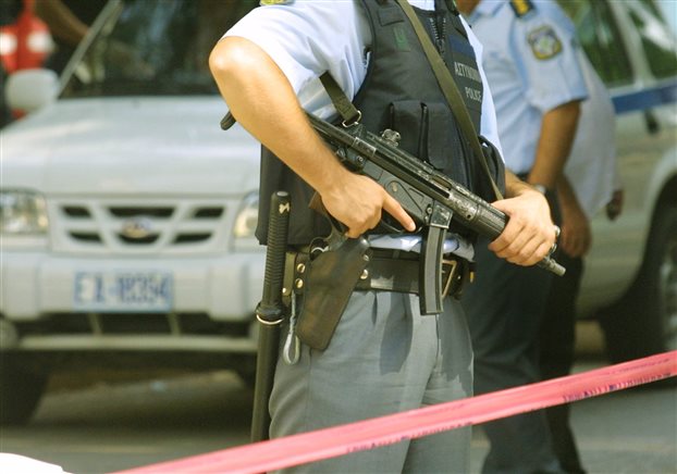 Η ΕΛ.ΑΣ συνέλαβε τρεις «Ροζ Πάνθηρες» - Media