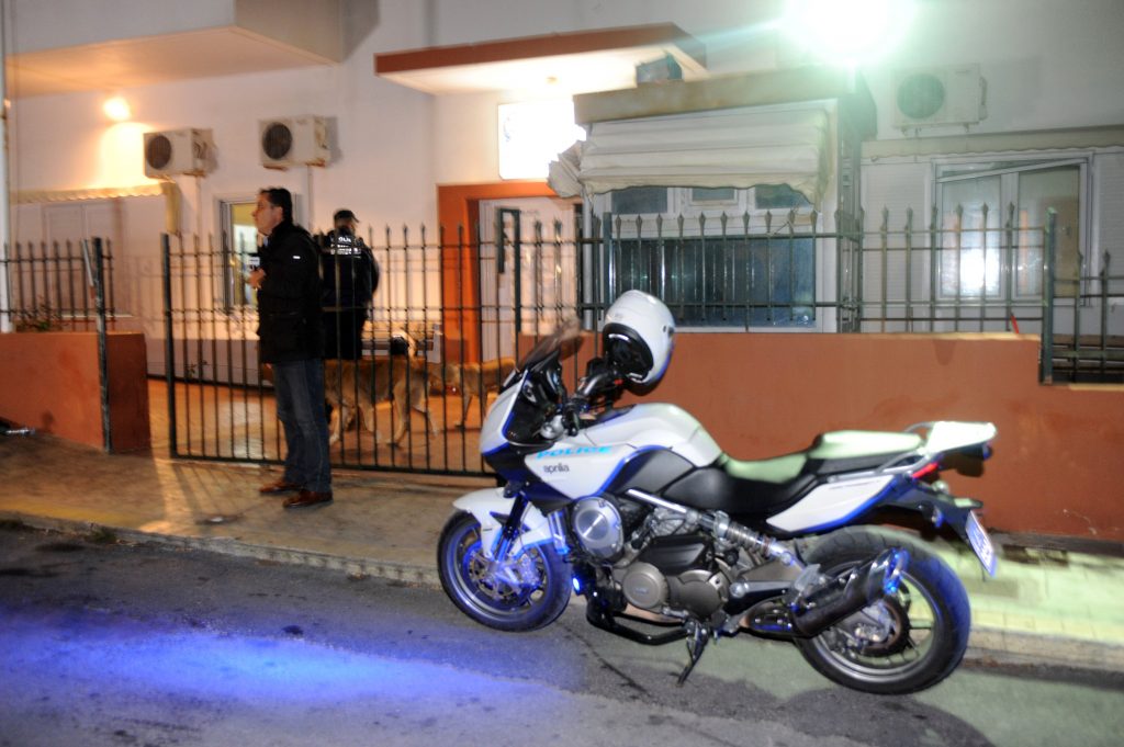 Εντοπίστηκε το κρησφύγετο των απαγωγέων του Καραμολέγκου - Media