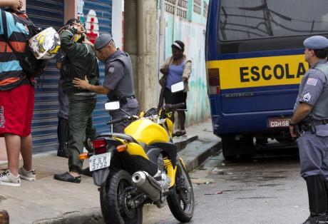 Θύμα βιασμού έπεσε νεαρή γυναίκα σε λεωφορείο στη Βραζιλία - Media