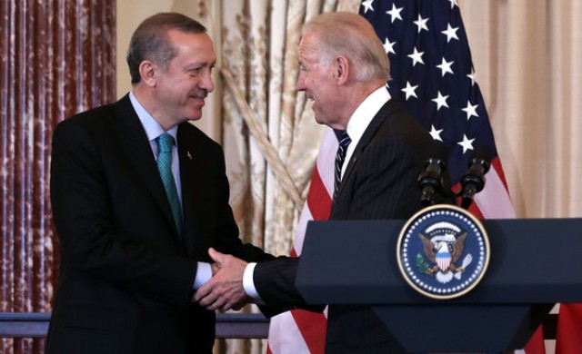 Ο Ερντογάν απαίτησε και δέχτηκε τη συγνώμη του Μπάιντεν - Media