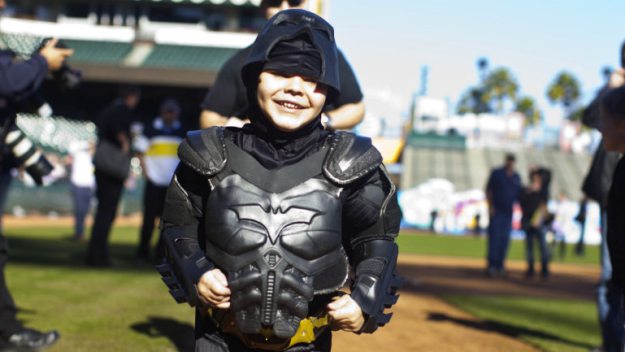 «Batkid Begins»: O πεντάχρονος Miles που έσωσε το Σαν Φρανσίσκο - Media