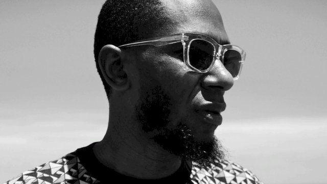 Ράπερ υποβάλλει  τον εαυτό του σε αγκαστική σίτιση, όπως στο Γκουαντάναμο (Σκληρό βίντεο) - Media