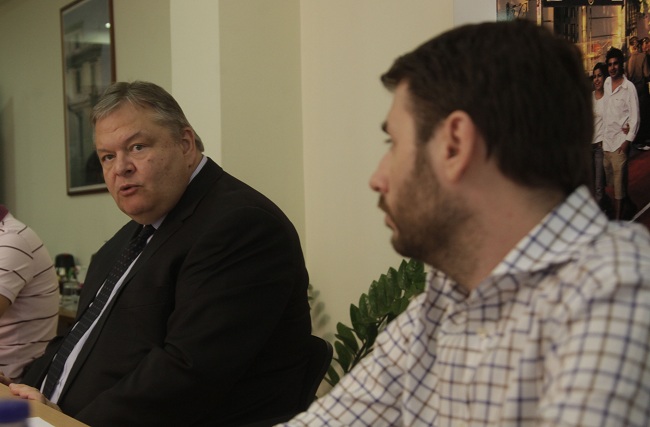 Συνδιάσκεψη εκτόνωσης στο ΠΑΣΟΚ αντί για  έκτακτο συνέδριο - Media