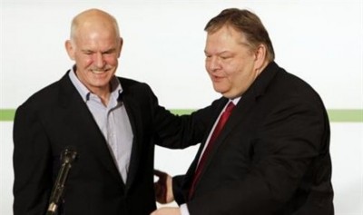 Αρχηγοί για κλάματα, κλακαδόροι για μούντζες - Media