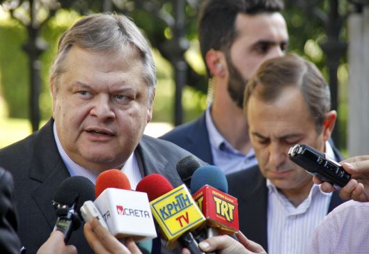 Κόντρες για την επάνοδο στις χρηματαγορές - Media