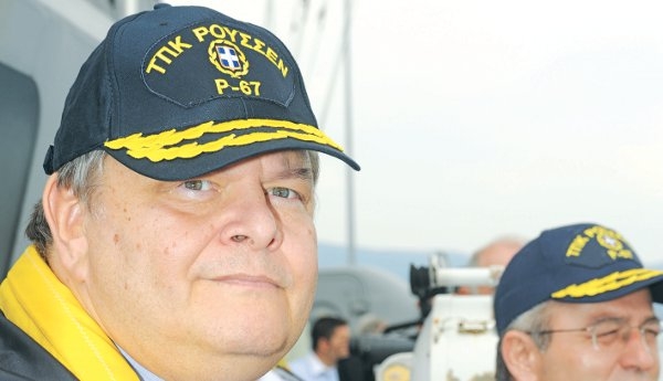 Ο ΣΥΡΙΖΑ θυμίζει στη Ν.Δ. δήλωση Μιχελάκη για Βενιζέλο και υποβρύχια - Media