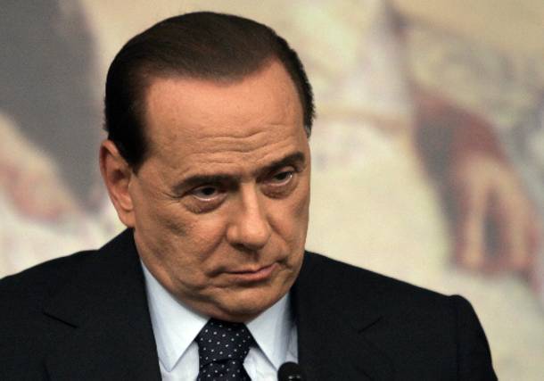 Ο Μπερλουσκόνι «ευλογεί» την συμβίωση ομόφυλων ζευγαριών - Media