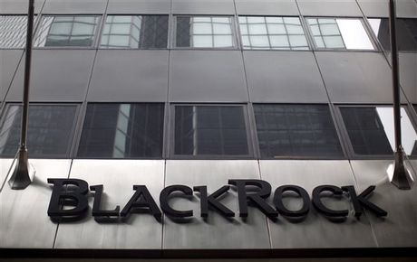 BlackRock: Πρώτη θέση σε επικινδυνότητα για χρεοκοπία η Ελλάδα - Media