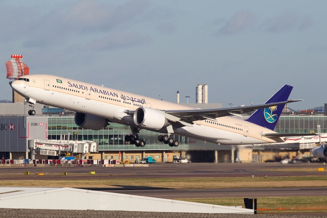 29 τραυματίες από αναγκαστική προσγείωση Boeing 767 - 300 - Media