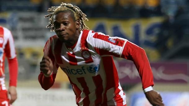 Καταδικάζει ο Ολυμπιακός την ρατσιστική επίθεση στον Μπονγκ - Media