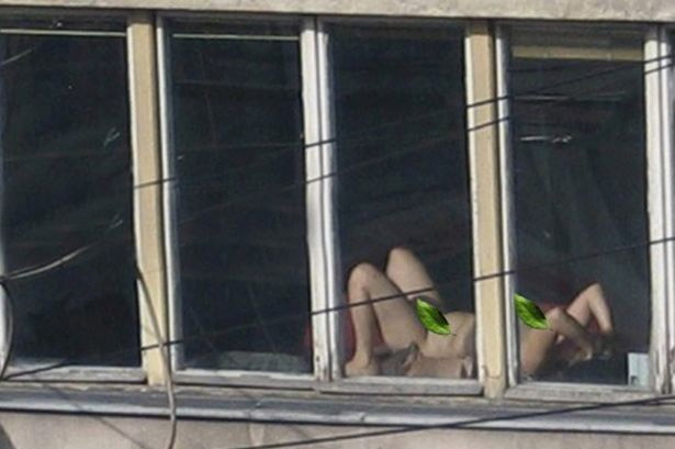 Η γυμνή δικαστικός της Βοσνίας - Media