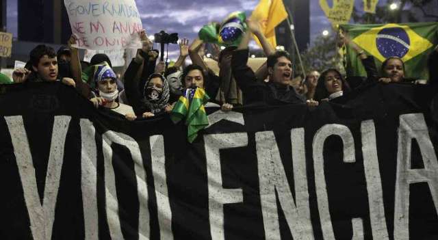 Βραζιλία: Αποσύρθηκε τροπολογία που ευνοούσε την διαφθορά - νέες διαδηλώσεις - Media