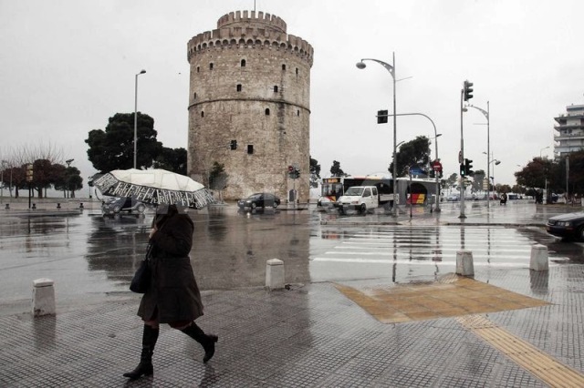 Η έντονη βροχή έφερε προβλήματα στη Θεσσαλονίκη (Photos) - Media