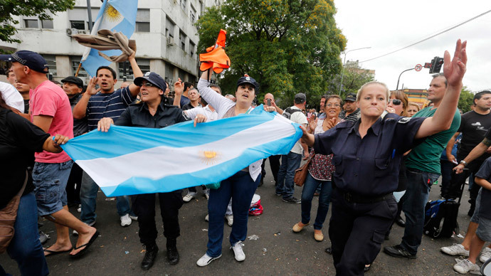 Στην Αργεντινή παίρνουν το νόμο στα χέρια τους - Media