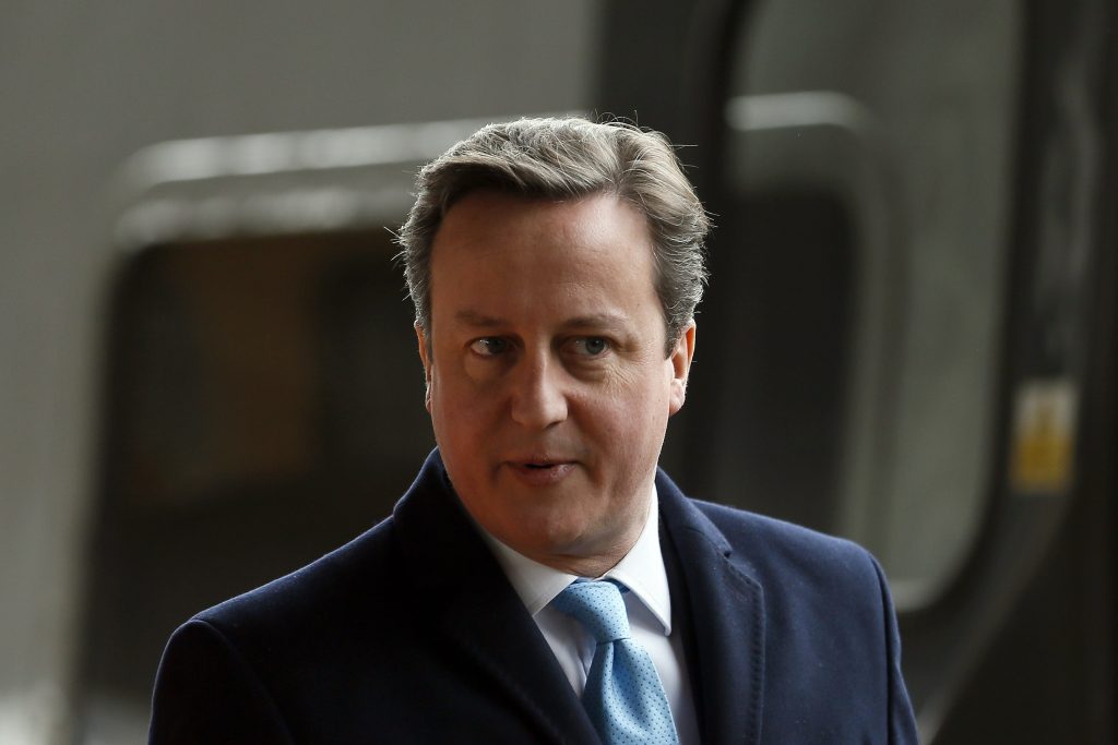 Τρίζει η καρέκλα του Κάμερον από… τους γάμους ομοφυλοφίλων
 - Media