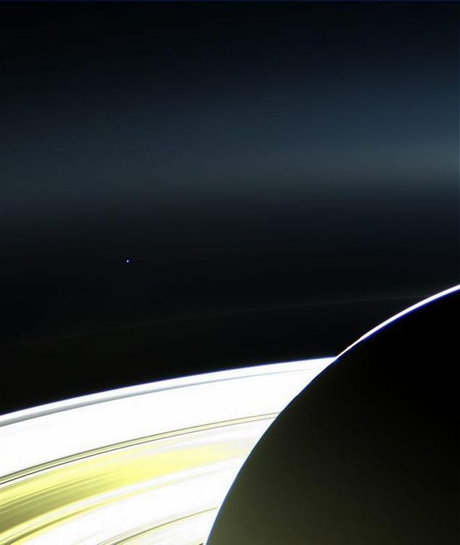 Η Γη από απόσταση 1,4 δισ. χιλιομέτρων - Media