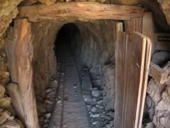 Πολωνία: Σώοι 19 μεταλλωρύχοι που είχαν παγιδευτεί σε ορυχείο  - Media