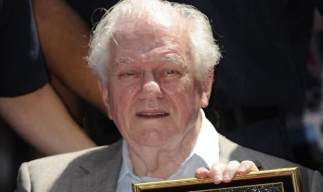 Πέθανε ο Τσαρλς Ντέρνινγκ - Media