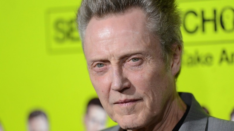 Ο Chistopher Walken ως Captain Hook  - Media