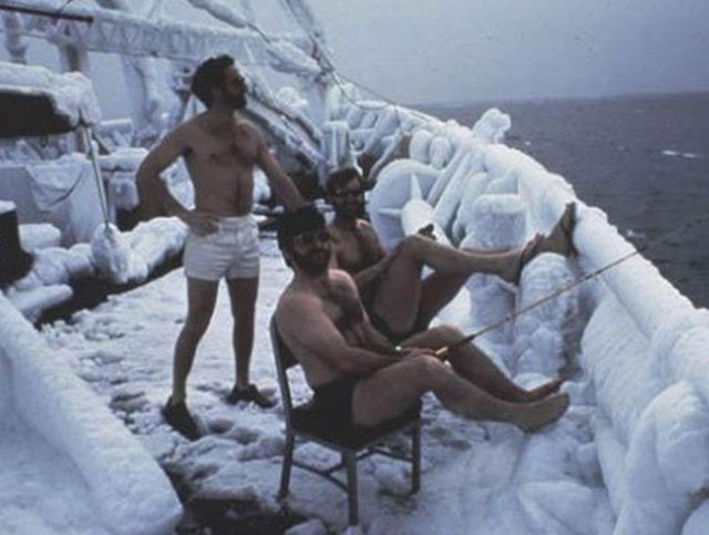 Θα καεί η γούνα μας! - Media