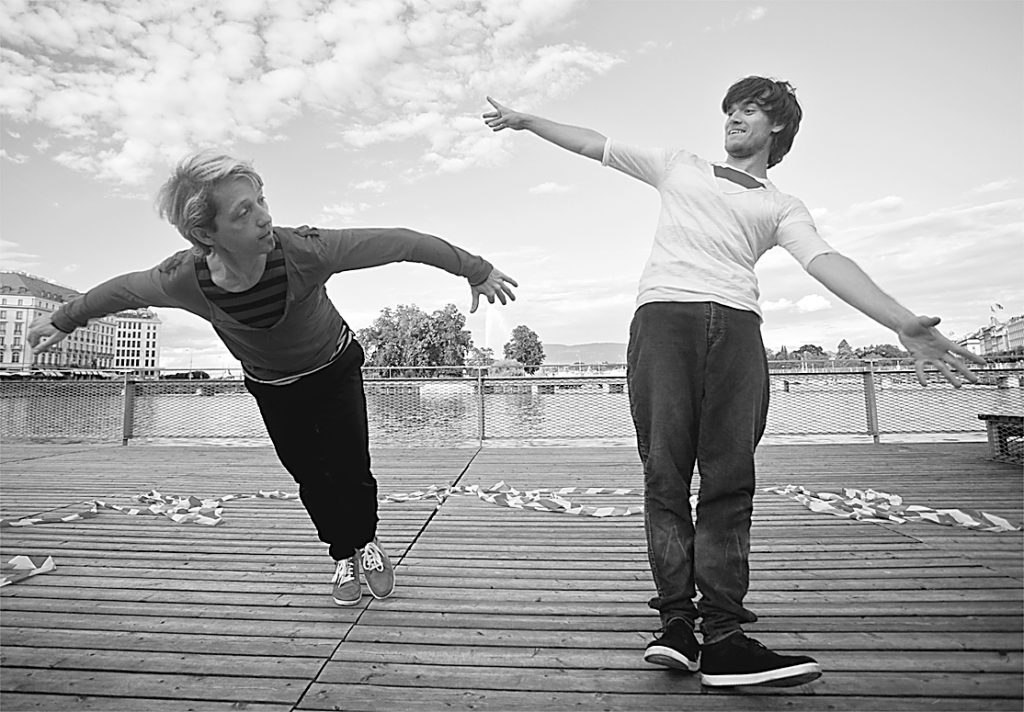 Στην Καλαμάτα έχουμε χορό - Media