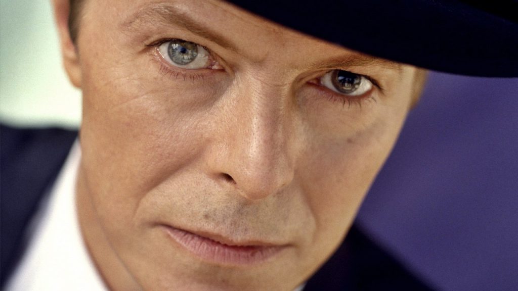Νέα μουσική από τον David Bowie  - Media