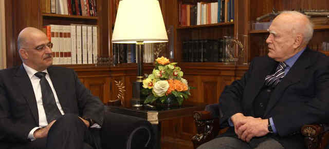 Δένδιας: Μηδενική ανοχή στις νεοναζιστικές οργανώσεις - Media