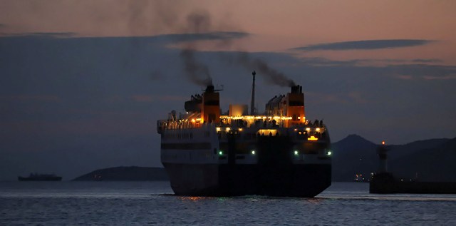 Τρία πλοία αναχωρούν το βράδυ για τη (χιονισμένη) Κρήτη – τσουχτερό κρύο και αύριο - Media
