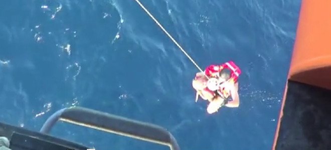 Βίντεο από Super Puma με τη διάσωση δύο αγνοουμένων στο Θερμαϊκό - Media
