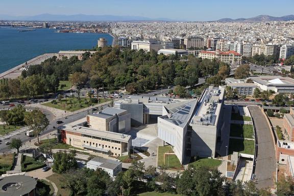 Αξιολόγηση με παρουσία αστυνομικών - Media
