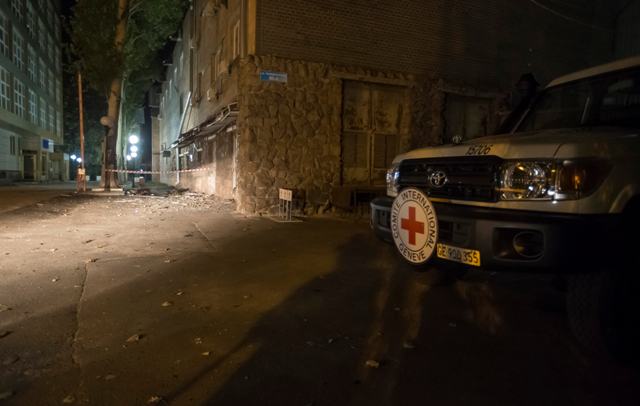 Βομβαρδίστηκε το κέντρο του Ντονέτσκ - Media