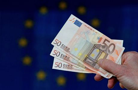 «Πράσινο φως» για την εκταμίευση του 1δις ευρώ από το EFSF


 - Media