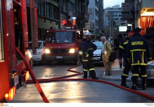 Εμπρηστική επίθεση στη ΔΟΥ Γαλατσίου - Media