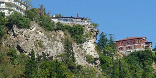 Αυτοκτόνησε επειδή δεν είχε να πληρώσει τον καφέ της - Media