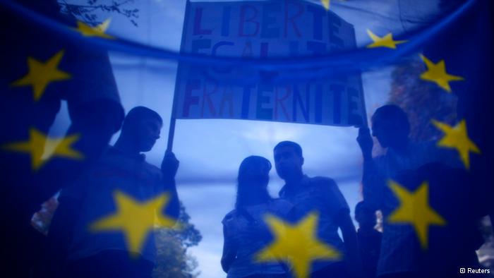 Μουίζνιεκς: Η Ευρώπη ξέχασε τα ανθρώπινα δικαιώματα - Media