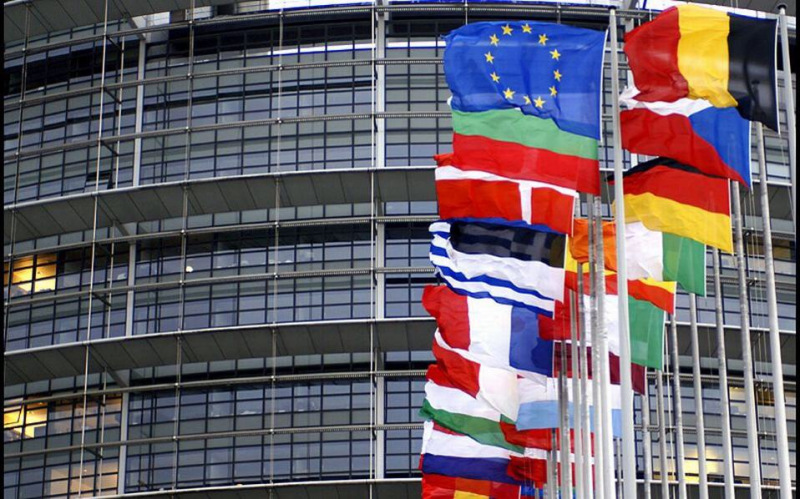 Ευρωπαίοι αξιωματούχοι στο Reuters: Η Ελλάδα δεν χρειάζεται κούρεμα, το χρέος είναι πλέον βιώσιμο - Media