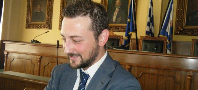 Παραιτήθηκε από το συνδυασμό Μιχαλολιάκου ο πρώην αντιδήμαρχος Πειραιά - Media