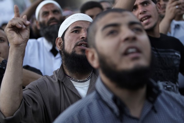 Ένταση στο Κάιρο ενόψει δημοψηφίσματος - Media