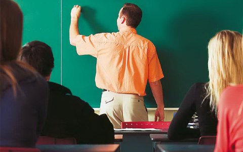 13.000 λιγότεροι εκπαιδευτικοί από τη νέα σχολική χρονιά - Media