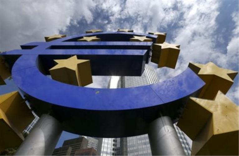 Περιμένοντας την απόφαση της ΕΚΤ για την εξαγορά κρατικών ομολόγων - Media