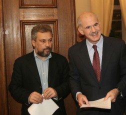 Ελενόπουλος: «Όσοι επιχειρούν να δώσουν συγχωροχάρτι στον κ. Καραμανλή, να το πουν καθαρά» - Media