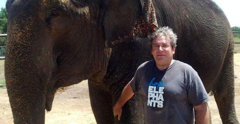 Ο συνιδρυτής της «Ελπίδας για τους Ελέφαντες» σκοτώθηκε από… ελέφαντα! - Media