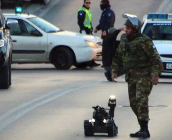 Ποιον παρακολουθούσε το «ελικοπτεράκι» που εξερράγη το πρωί στη Βουλιαγμένη - Media