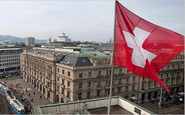 5.100 ευρώ ο μέσος μισθός στην Ελβετία
  - Media