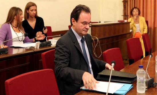 Αντιπροσωπευτικότερη η σύνθεση της Προανακριτικής για Παπακωνσταντίνου - Media