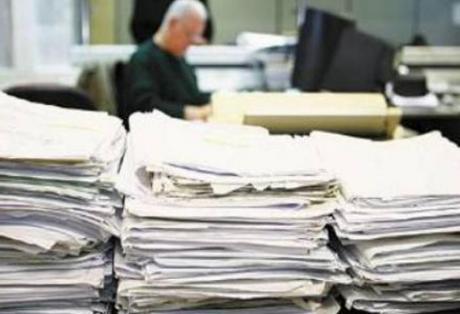 Νεκρός υπάλληλος μέσα στον ΟΑΕΔ Κομοτηνής - Media