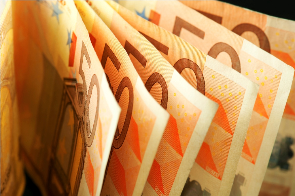 Στην… αναμονή 8 δις. ευρώ - Media